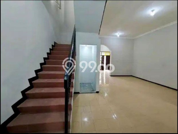 Jual Rumah Eksklusif 5 KT di Kertajaya, Surabaya Jual Rumah Eksklusif 5 KT di Kertajaya, Surabaya
