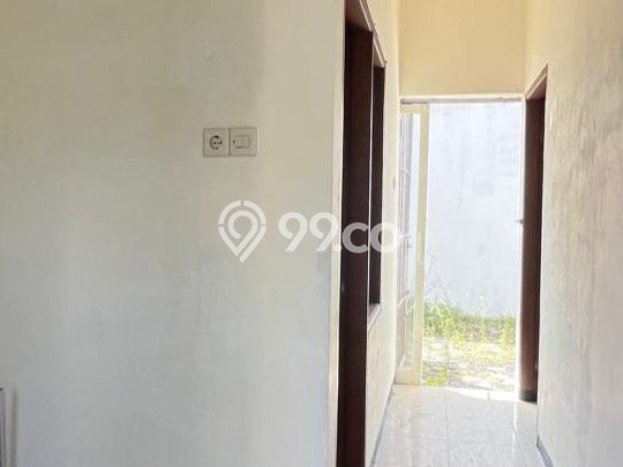 Hunian Cantik Modern Lb 250m2 di Gayungan, Surabaya Hunian Cantik Modern Lb 250m2 di Gayungan, Surabaya
