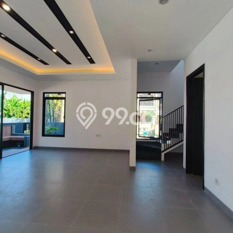 Dijual Rumah Premium dengan Fasilitas Sekitar Lengkap di Mulyorejo, Surabaya Dijual Rumah Premium dengan Fasilitas Sekitar Lengkap di Mulyorejo, Surabaya