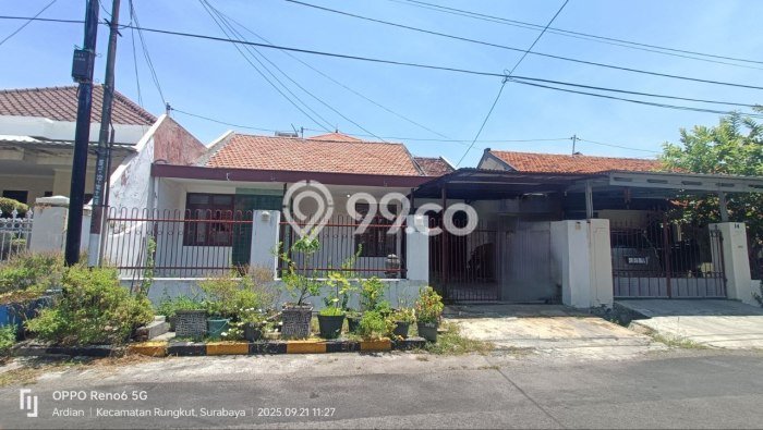 Rumah LT 200m2m² Harga Terjangkau di Rungkut, Surabaya Rumah LT 200m2m² Harga Terjangkau di Rungkut, Surabaya