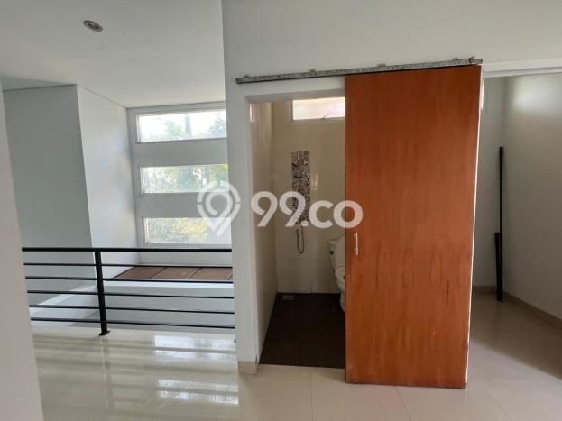 Rumah Elit LB 140m2 Siap Huni Desain Elegan di Bintaro, Tangerang Selatan Rumah Elit LB 140m2 Siap Huni Desain Elegan di Bintaro, Tangerang Selatan