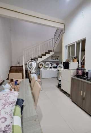 Rumah Luas Asri 2 KT Siap Pakai di Graha Raya Bintaro Tangerang Selatan Rumah Luas Asri 2 KT Siap Pakai di Graha Raya Bintaro Tangerang Selatan