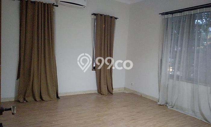 Disewakan! Rumah 4 Kamar Tidur &
3 Kamar Mandi di Bintaro, Tangerang Selatan Disewakan! Rumah 4 Kamar Tidur &
3 Kamar Mandi di Bintaro, Tangerang Selatan