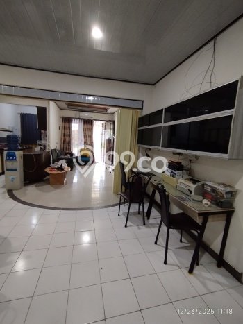Rumah Modern 2 KT di Graha Raya Tangerang Selatan Semi Furnished Rumah Modern 2 KT di Graha Raya Tangerang Selatan Semi Furnished