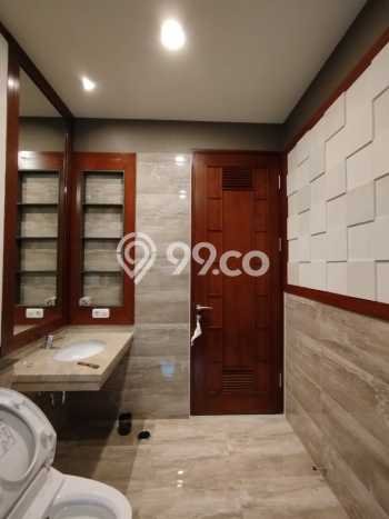 Rumah Mewah LB 475m2 Siap Huni Desain Elegan di Bintaro, Tangerang Selatan Rumah Mewah LB 475m2 Siap Huni Desain Elegan di Bintaro, Tangerang Selatan
