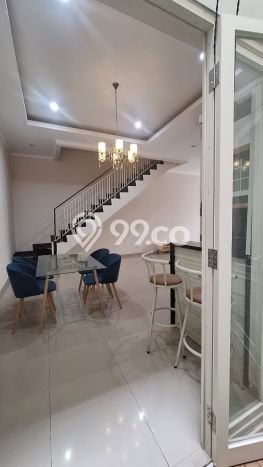 Rumah Modern Cantik 4 KT Siap Huni di Rungkut Rumah Modern Cantik 4 KT Siap Huni di Rungkut