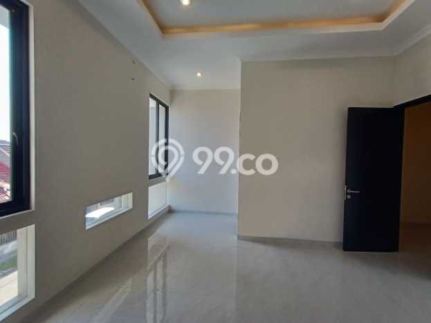 Hunian Cantik Modern Lb 120m2 di Sukolilo, Surabaya Hunian Cantik Modern Lb 120m2 di Sukolilo, Surabaya
