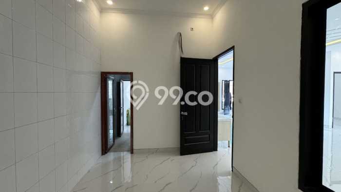 Dijual Rumah Mewah Megah Dengan View Eksklusif di Manyar, Surabaya Dijual Rumah Mewah Megah Dengan View Eksklusif di Manyar, Surabaya