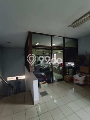 Unit Gudang Dijual di Surabaya LT 2940m2 & LB 2178m2 Unit Gudang Dijual di Surabaya LT 2940m2 & LB 2178m2