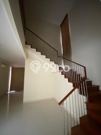 Dijual Rumah Mewah Megah Dengan View Cantik di Pakuwon Indah, Surabaya Dijual Rumah Mewah Megah Dengan View Cantik di Pakuwon Indah, Surabaya