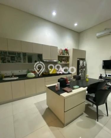 For Sale! Premium House LT 340m2 Desain Modern di Pakuwon For Sale! Premium House LT 340m2 Desain Modern di Pakuwon