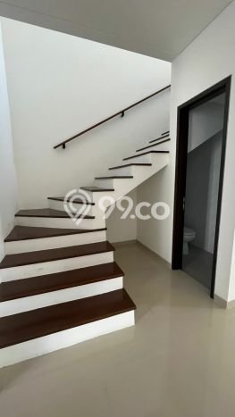 Dijual Cepat Rumah Favorit Siap Huni LB 107m2 di Sambikerep, Surabaya Dijual Cepat Rumah Favorit Siap Huni LB 107m2 di Sambikerep, Surabaya