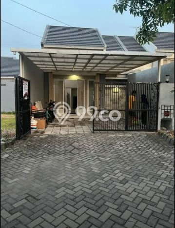 Jual Rumah Bagus Siap Huni LB 90m2 di Lakarsantri, Surabaya Jual Rumah Bagus Siap Huni LB 90m2 di Lakarsantri, Surabaya