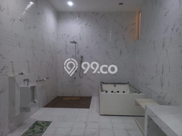 Dijual Rumah Premium dengan Fasilitas Sekitar Komplit di Wiyung, Surabaya Dijual Rumah Premium dengan Fasilitas Sekitar Komplit di Wiyung, Surabaya