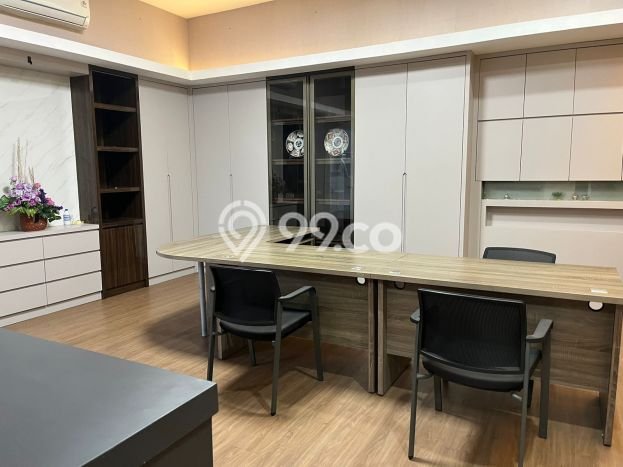 Jual Rumah Luas Megah Dengan View Cantik di Graha, Surabaya Jual Rumah Luas Megah Dengan View Cantik di Graha, Surabaya