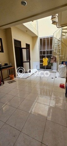 Dijual Rumah 5 Kamar Lokasi Ideal Bagus dan Strategis di Lakarsantri Dijual Rumah 5 Kamar Lokasi Ideal Bagus dan Strategis di Lakarsantri