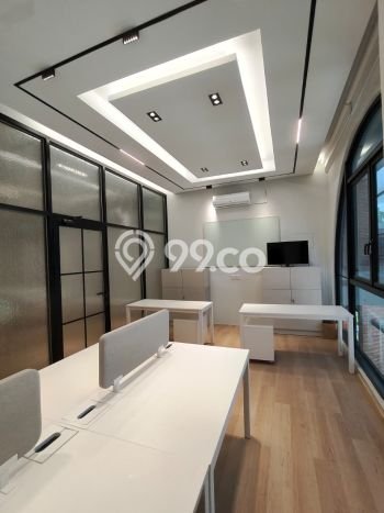 Unit Komersial Disewakan di Surabaya Area Strategis Harga Kompetitif Unit Komersial Disewakan di Surabaya Area Strategis Harga Kompetitif