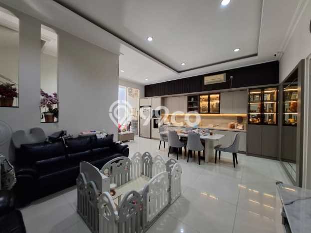 Jual Rumah Luas Megah Dengan View Eksklusif di Pakuwon Indah, Surabaya Jual Rumah Luas Megah Dengan View Eksklusif di Pakuwon Indah, Surabaya
