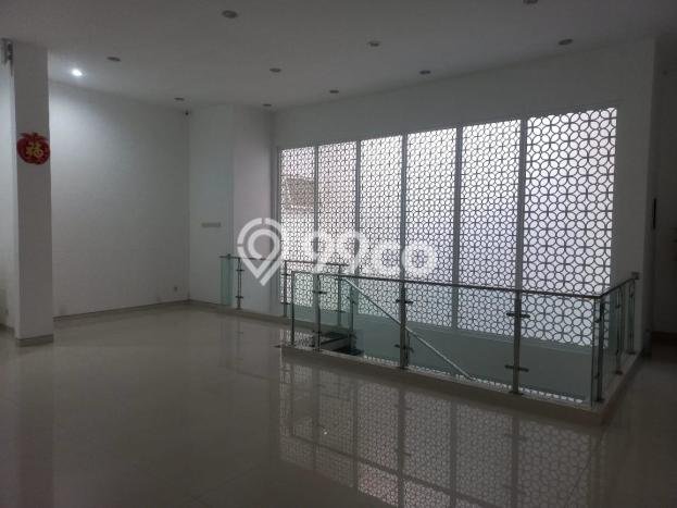 Dijual Rumah Premium dengan Fasilitas Sekitar Komplit di Wiyung, Surabaya Dijual Rumah Premium dengan Fasilitas Sekitar Komplit di Wiyung, Surabaya
