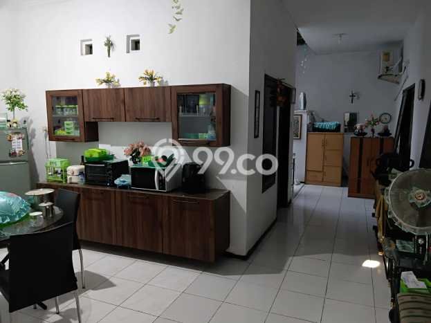 Hunian Cantik Minimalis Lb 250m2 di Wiyung, Surabaya Hunian Cantik Minimalis Lb 250m2 di Wiyung, Surabaya
