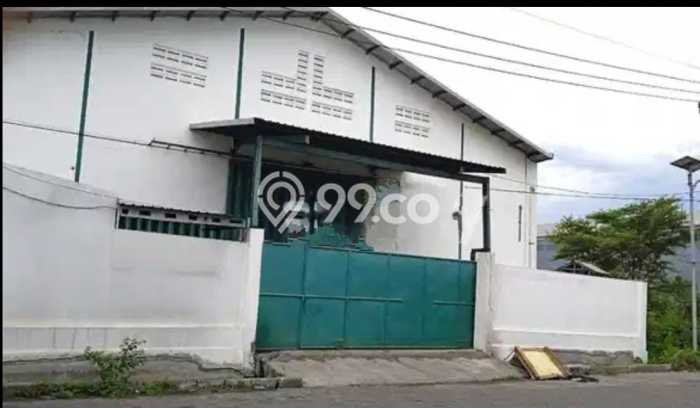 Unit Gudang Disewakan di Margomulyo di Area Ramai & Strategis Unit Gudang Disewakan di Margomulyo di Area Ramai & Strategis