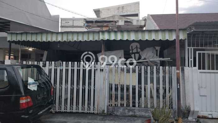 Dijual Rumah 4 Kamar Lokasi Strategis Bagus dan Strategis di Dukuh Pakis Dijual Rumah 4 Kamar Lokasi Strategis Bagus dan Strategis di Dukuh Pakis