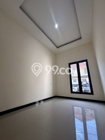 Rumah Luas Asri 3 KT Siap Pakai di Darmo permai Surabaya Rumah Luas Asri 3 KT Siap Pakai di Darmo permai Surabaya