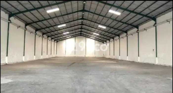 Unit Gudang Disewakan di Margomulyo di Area Ramai & Strategis Unit Gudang Disewakan di Margomulyo di Area Ramai & Strategis
