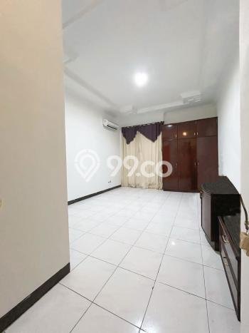 Rumah Elit LB 256m2 Siap Pakai Desain Elegan di Dharma Husada, Surabaya Rumah Elit LB 256m2 Siap Pakai Desain Elegan di Dharma Husada, Surabaya