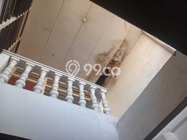 Dijual Rumah 4 Kamar Lokasi Strategis Bagus dan Strategis di Dukuh Pakis Dijual Rumah 4 Kamar Lokasi Strategis Bagus dan Strategis di Dukuh Pakis