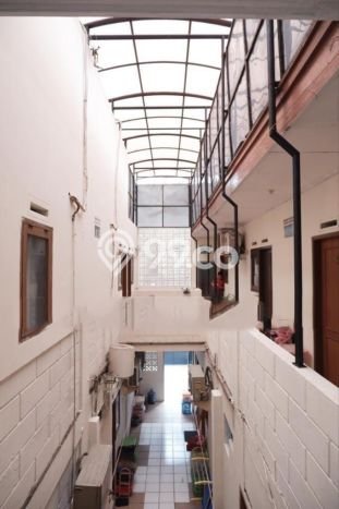 Rumah Mewah LB 600m2 Siap Huni Desain Elegan di Kuningan, Jakarta Selatan Rumah Mewah LB 600m2 Siap Huni Desain Elegan di Kuningan, Jakarta Selatan