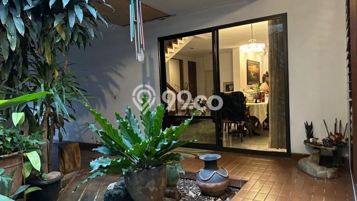 Ready to Use! Luxury House LT 1102m2 Desain Elegan di Permata Hijau Ready to Use! Luxury House LT 1102m2 Desain Elegan di Permata Hijau