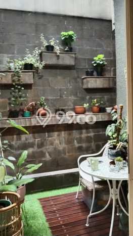 Rumah Elit Modern Siap Huni di Pulo Asem Jakarta Timur Rumah Elit Modern Siap Huni di Pulo Asem Jakarta Timur