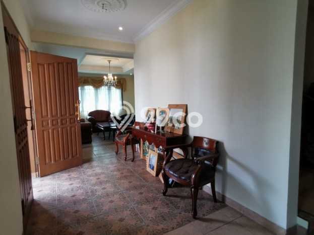 Sewa Rumah Harga Terjangkau di Pondok Indah Jakarta Selatan dengan 3 KT Sewa Rumah Harga Terjangkau di Pondok Indah Jakarta Selatan dengan 3 KT