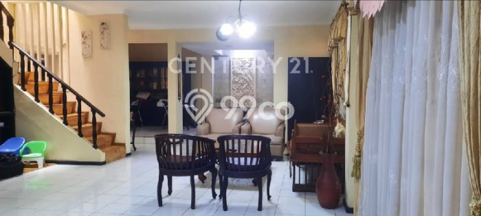 Jual Rumah Mewah Elegan Dengan View Eksklusif di Rawamangun, Jakarta Timur Jual Rumah Mewah Elegan Dengan View Eksklusif di Rawamangun, Jakarta Timur