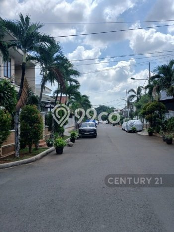 Rumah Mewah LB 500m2 Siap Pakai Desain Elegan di Pulomas, Jakarta Timur Rumah Mewah LB 500m2 Siap Pakai Desain Elegan di Pulomas, Jakarta Timur