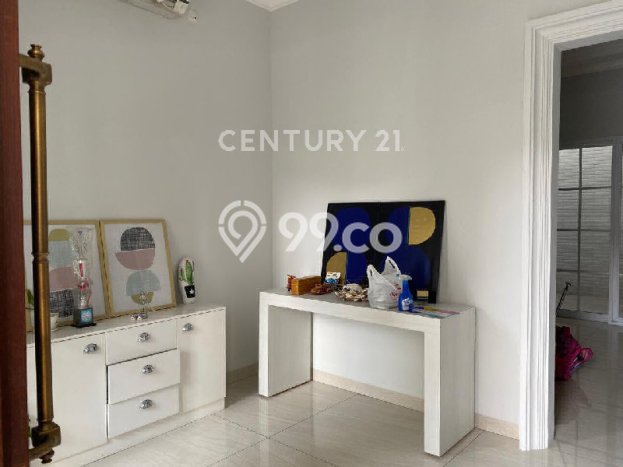 Rumah Mewah LB 402m2 Siap Huni Desain Elegan di Pulomas, Jakarta Timur Rumah Mewah LB 402m2 Siap Huni Desain Elegan di Pulomas, Jakarta Timur