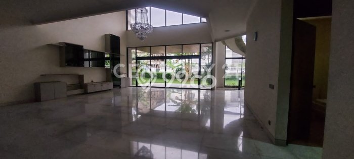 Rumah sewa siap pakai 7 Kamar Tidur di Permata Hijau, Jakarta Selatan Rumah sewa siap pakai 7 Kamar Tidur di Permata Hijau, Jakarta Selatan