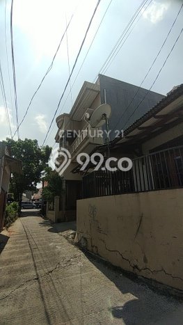 For Sale Rumah 5 Kamar Lokasi Strategis Bagus dan Strategis di Beji For Sale Rumah 5 Kamar Lokasi Strategis Bagus dan Strategis di Beji