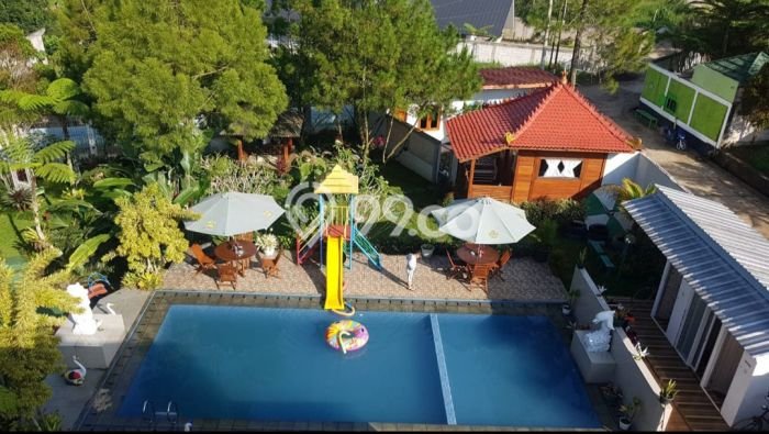 For Sale Rumah Mewah Exclusive di Megamendung, Bogor For Sale Rumah Mewah Exclusive di Megamendung, Bogor