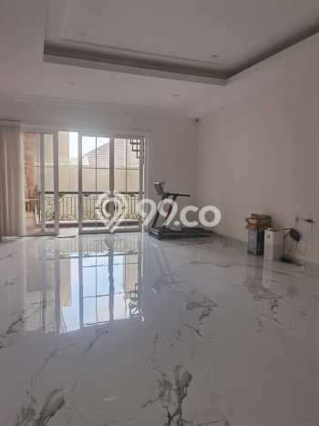 Dijual Rumah Luas Megah Dengan View Eksklusif di Gading Serpong, Tangerang Dijual Rumah Luas Megah Dengan View Eksklusif di Gading Serpong, Tangerang
