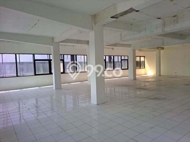 HARGA SPESIAL! Ruko Kawasan Surabaya Kota, Luas 500m2m², Jalan Utama HARGA SPESIAL! Ruko Kawasan Surabaya Kota, Luas 500m2m², Jalan Utama