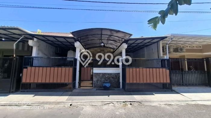 Rumah Modern 4 KT di Darmo Permai Surabaya Unfurnished Rumah Modern 4 KT di Darmo Permai Surabaya Unfurnished