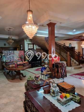 Jual Rumah Mewah Elegan Dengan View Eksklusif di Manyar, Surabaya Jual Rumah Mewah Elegan Dengan View Eksklusif di Manyar, Surabaya
