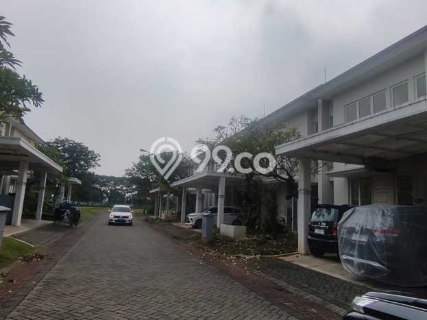 For Sale Rumah 5 Kamar Lokasi Ideal Bagus dan Strategis di Tandes For Sale Rumah 5 Kamar Lokasi Ideal Bagus dan Strategis di Tandes
