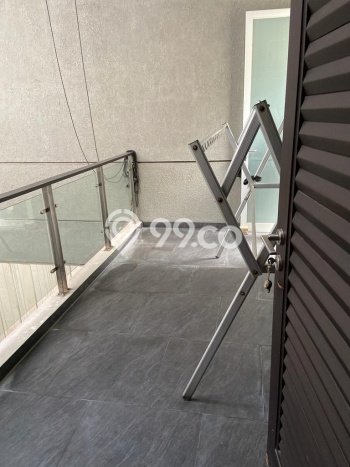 For Sale! Premium House LT 250m2 Desain Elegan di Permata Buana For Sale! Premium House LT 250m2 Desain Elegan di Permata Buana