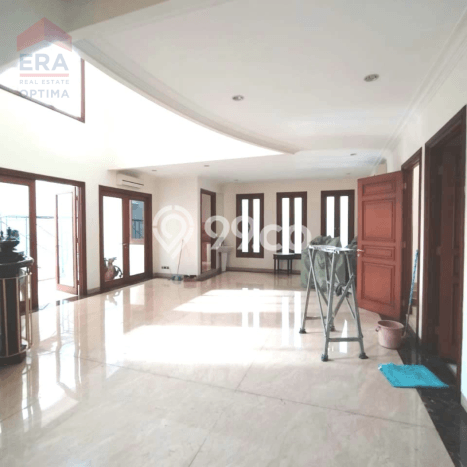Disewakan! Rumah 5 Kamar Tidur &
5 Kamar Mandi di Puri Indah, Jakarta Barat Disewakan! Rumah 5 Kamar Tidur &
5 Kamar Mandi di Puri Indah, Jakarta Barat