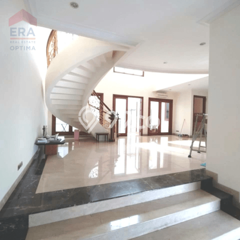 Disewakan! Rumah 5 Kamar Tidur &
5 Kamar Mandi di Puri Indah, Jakarta Barat Disewakan! Rumah 5 Kamar Tidur &
5 Kamar Mandi di Puri Indah, Jakarta Barat