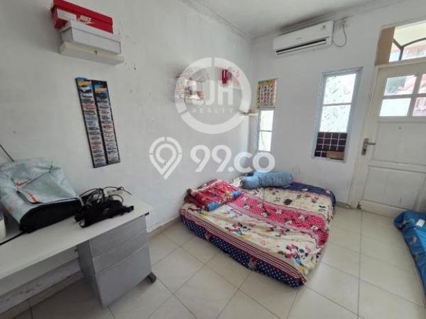 Sewa Rumah Strategis di Batam Centre LT 119m2 / LB 168m2 Siap Huni Sewa Rumah Strategis di Batam Centre LT 119m2 / LB 168m2 Siap Huni