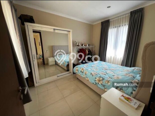 Rumah Nyaman di BSD, Tangerang, LT 300m² LB 225m² Rumah Nyaman di BSD, Tangerang, LT 300m² LB 225m²